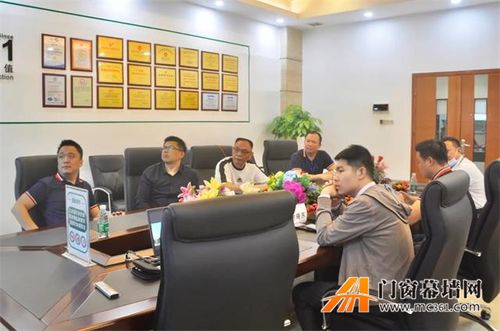 湖南省國防科技工業局技術開發中心主任一行蒞臨合和集團參觀考察，共探技術合作新機遇
